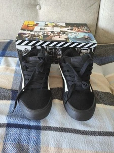 Neue British Knights Sneaker – Größe 42 - Bild 1 von 7