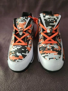 Boombah Metal Cleats Sz 6 Teen New - Picture 1 of 7