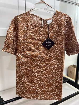 女式 AVA & Viv 上衣,尺寸 X 短袖,MSRP,24.99 美元 — 第 1/3 张图片
