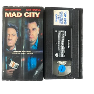 Mad City (1997), VHS Movie, Warner Home Video (1998), D Hoffman, J. Travolta - Picture 1 of 4