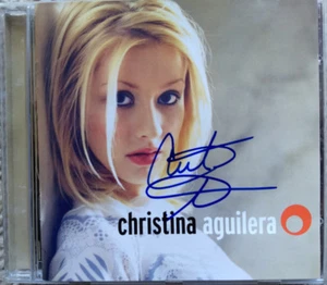 CHRISTINA AGUILERA ~ Selbstbetiteltes Album (1.) ~ SIGNIERTES CD-Booklet - Bild 1 von 2