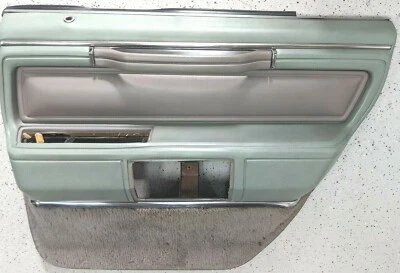 1980 1989 Lincoln Town Car RR Passenger Door Panel 81 82 83 85 86 87 88 Towncar - Image 1 of 4