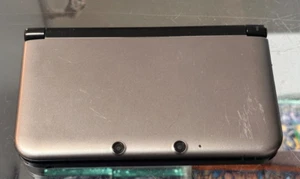 Consola Nintendo 3DS XL gris plata incl. cable de carga Silver Grey negra portátil - Imagen 1 de 18