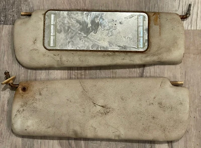 Par de parasol vintage años 60 VW Volkswagen Squareback Foto 1 de 3