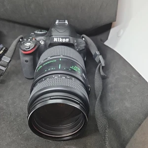 Cámara digital Nikon D5100 16,2 MP SLR con lente Quantaray 70-300 mm 4-5,6 - Imagen 1 de 5