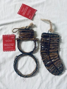 Holiday Grapevine Hanging Christmas Decor Snowman Stocking Window Ornament - Picture 1 of 5