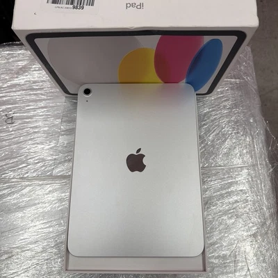 Apple Ipad Wifi 256GB Silver Model A3354 MD4G4LL/A Excellent Condition - Image 1 of 4