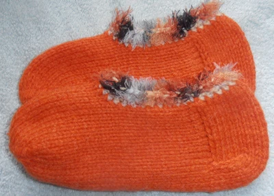Handarbeit Selbstgestrickte Hausschuhe Gr. 33/34 - Bild 1 von 4