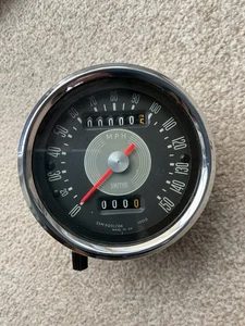 SMITHS SSM 5001 /06 1000 SPEEDOMETER 150mph Triumph TR6, T120 t150t 1967 to 69 - Picture 1 of 6