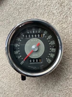 SMITHS SSM 5001 /06 1000 SPEEDOMETER 150mph Triumph TR6, T120 t150t 1967 to 69 - Image 1 of 4