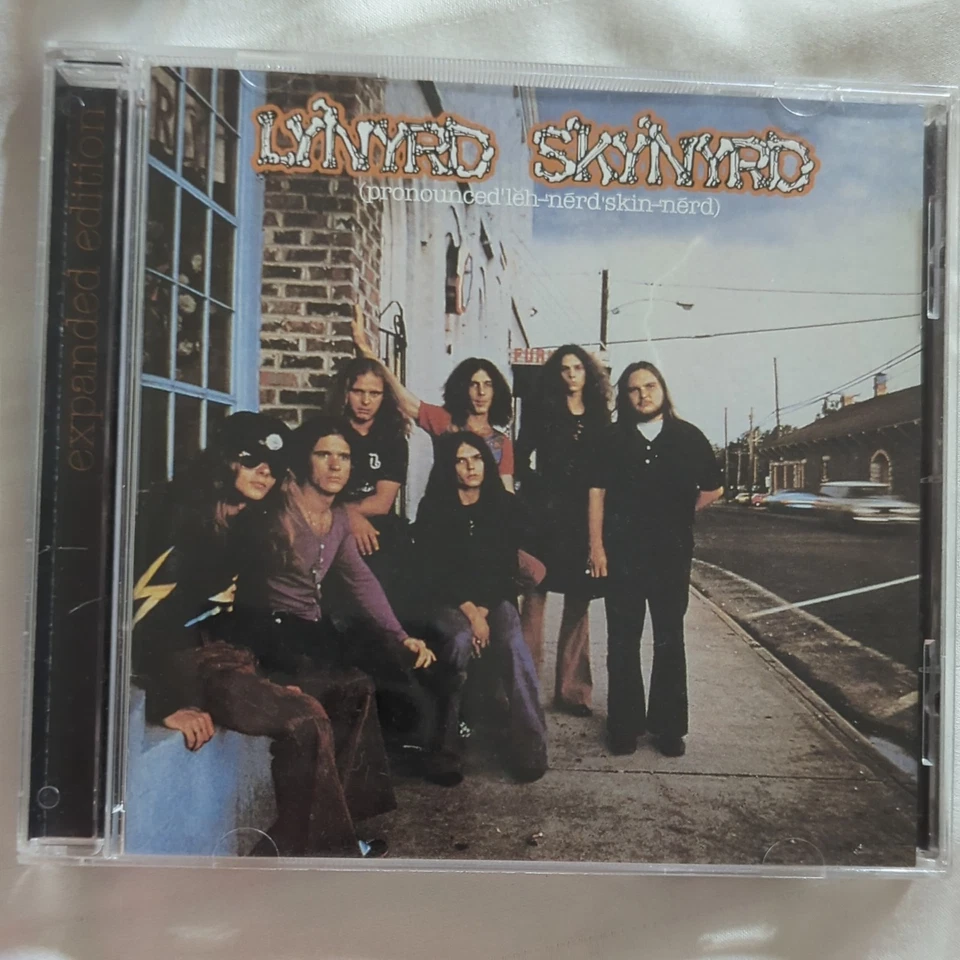 LYNYRD SKYNYRD Pronounced 'Lĕh-'nérd 'Skin-'nérd Audio CD 1ST US PRESS MCA EX Foto 1 de 4