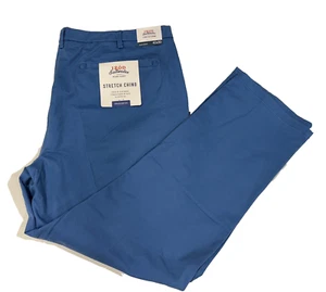 Izod Saltwater Relaxed Classic Blue Stretch Chino Straight Fit Size W40 X L30 - Picture 1 of 3