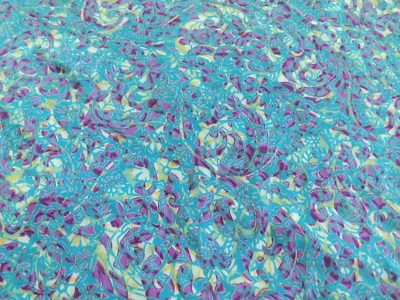 Envoltura de regalo tradicional japonesa Furoshiki azul/púrpura/blanco con brillo Foto 1 de 4
