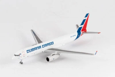 1:400 PM400 Cubana Tu204-100CE CU-C1703 Foto 1 de 4
