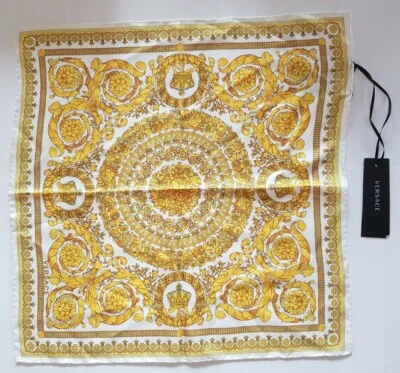 Versace Square Baroque Golden Foulard - 100% SILK - Imagen 1 de 4