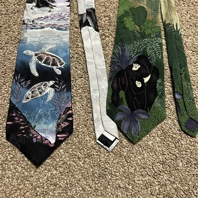 De colección Hombres Corbata Gorila de Montaña Fondo Mundial para Vida Silvestre Especies en Peligro Tortuga Marina Foto 1 de 4