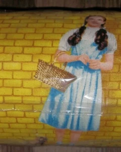 Zauberer von Oz Yellow Brick Road Dorothy Tinman Vogelscheuche Stoff OOP pro 1 Yard - Bild 1 von 9