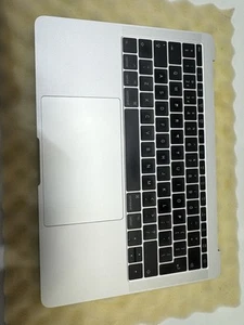 MacBook Pro 13" A1708 2016 2017 Palmrest UK Keyboard Silver, See description. - Afbeelding 1 van 16