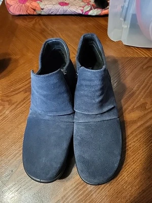 Hotter Navy Suede Blue Booties Size 9 Side Zipper Made In England - Image 1 of 4