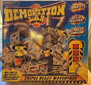 SmartLab▪︎Demolition Lab▪︎Wreck It Triple Blast Warehouse - USA PARTS ONLY - Picture 1 of 1