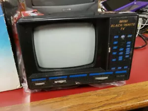 NEW Action ACN-7205v 5.5" B/W TV Rare Complete ships fast dc adapter - Picture 1 of 4