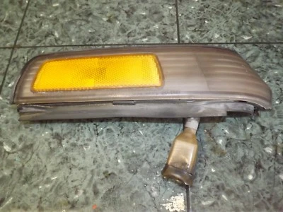 OEM 88-89 USDM Honda Accord CA3 SE3 sedan 041-5186 corner turn light assembly FR - Image 1 of 4