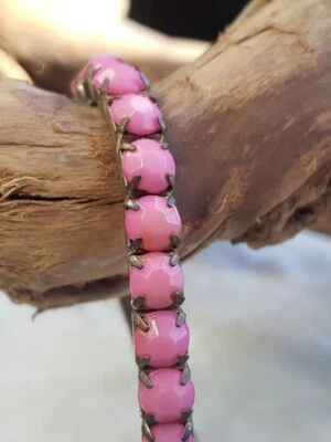 Vintage Boho Jewelry Pink Stretch Bracelet  Pronged - Image 1 of 4