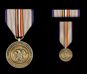MEDALLA CONMEMORATIVA VICTORIA GUERRA FRÍA SERVICIO HONORABLE VETERINARIO 1945-1991 - Imagen 1 de 15