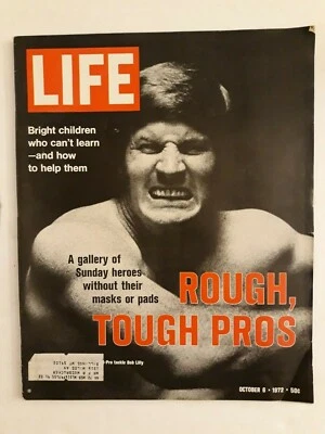 LIFE Magazine October 6 1972 NFL Dick Butkus Bob Lilly Vietnam Nixon McGovern  Foto 1 de 3