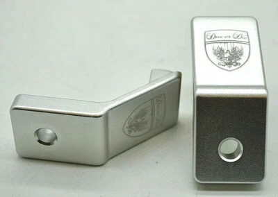 NUEVO Ducati Monster 600 700 900 1000 AJUSTADOR DE CADENA Juego de tensores plateado Foto 1 de 4