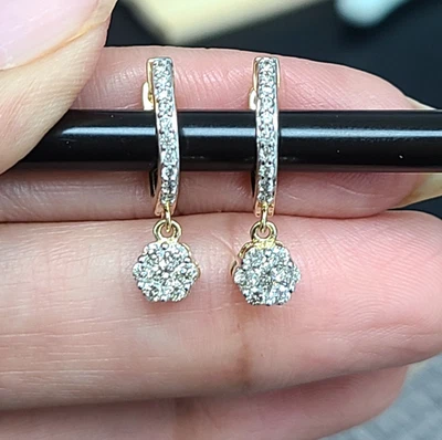 BRINCOS PENDENTES DE GOTA DE FLOR DE DIAMANTE REDONDO NATURAL 0,50 CTW OURO 14K 26 MM - Imagem 1 de 4