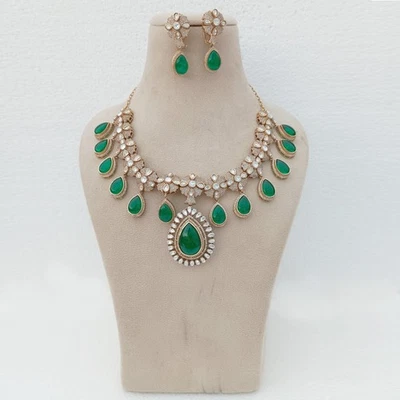 Victorian Green Onyx Polki Diamond Necklace: Dual Tone Gold & Rose Gold Wedding - Image 1 of 4