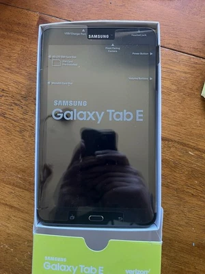 Samsung Galaxy Tab E SM-T560NZKUXAC 16GB, Wi-Fi, 9.6 inch Tablet - Black - Image 1 of 3