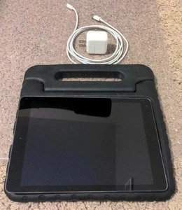 Apple iPad Air 16GB A1474 MD785LL/A (1st Generation) WiFi! OEM Charger Bundle! - Picture 1 of 18