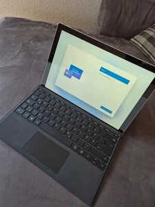 Microsoft Surface Pro 7 12,3" 1,1 GHz Intel Core i5 128GB SSD 8GB RAM Wi-Fi - Bild 1 von 7