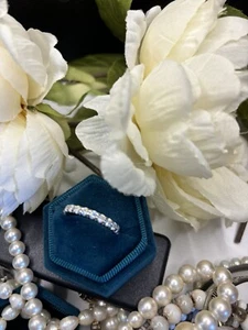 Sterling Silber Ring mit Diamanten wunderschön Hochzeit/Verlobung - Bild 1 von 3