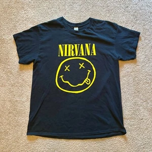 Camiseta Nirvana Para Hombre Banda Grande Negra Gatito Pettin Bebé Kissin (L) - Imagen 1 de 2