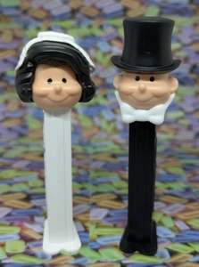 PEZ Novia (pelo negro) y Novio Dispensador Set - Imagen 1 de 1