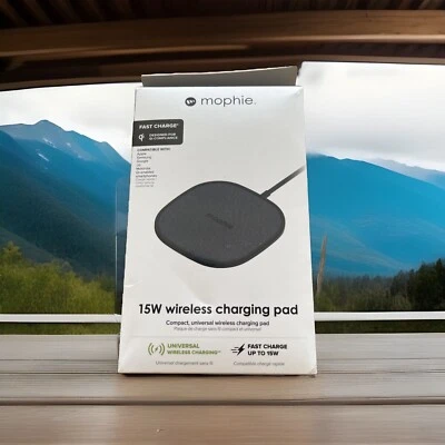 Mophie 15W Fast Charge Wireless Charging Pad for iPhones & Galaxy Phones - Image 1 of 4