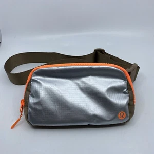LULULEMON Athletica Everywhere Belt Bag Silver Metallic Orange Size 1L Copper - Picture 1 of 8