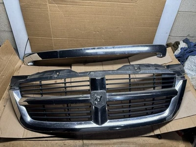 DODGE SPRINTER 2500 3500 GRILLE 2007 2008 2009 A9068800585 W HOOD MOLDING - Image 1 of 4