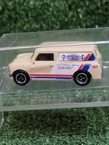 1/51 Matchbox 1965 Austin Mini Van Auto Parts - Mint Condition - Picture 1 of 9