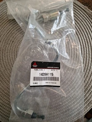 Fuel Injection Tube No.3 for Mitsubishi PAJERO SHOGUN BRAND NEW GENUINE  - Image 1 of 3