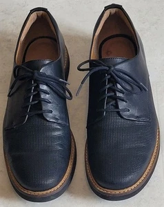 Clarks Artisan Ladies Shoes size 6.5 D Black Leather Lace up Stitch Detail - Picture 1 of 11