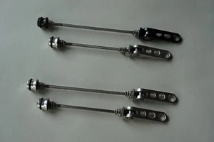 Pinchos delanteros traseros carretera 130 mm 100 mm Ringle Holey Ti-Stix QR - Imagen 1 de 30