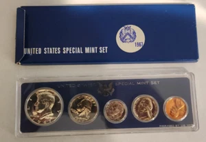 1967 U.S. Mint Special Mint Set (SMS) 40% Silver Kennedy Half Dollar No Reserve - Picture 1 of 3