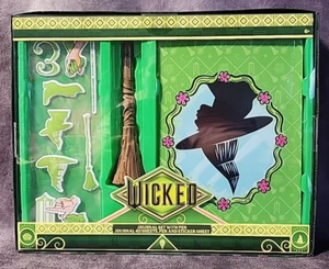 Wicked Elphaba Journal Box Set With Broom Pen & Puffy Stickers Target New HTF - Picture 1 of 4