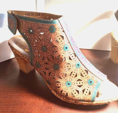 Lartiste Ankle Spring Step  Boot   Brown/Green Size 10 - Image 1 of 4