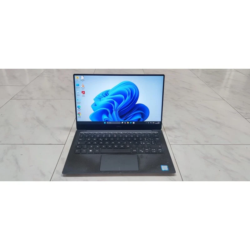 ULTRABOOK A-- 13.3" DELL XPS  16GB SSD 512GB I7-8550U FHD GARANZIA  - Immagine 1 di 1