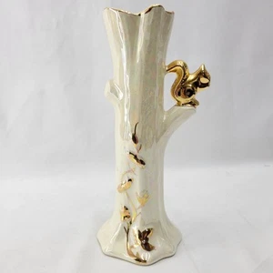 Vaso in vetro da tavolo tronco albero Lusterware vintage con statuina scoiattolo dorato oro 8" - Foto 1 di 6